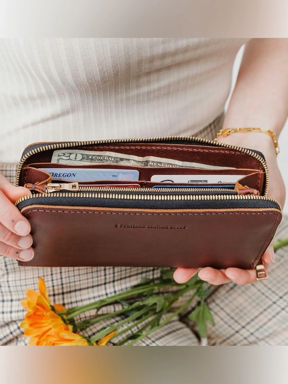 Portland Leather Goods Women's Accordion Zip Wallet,